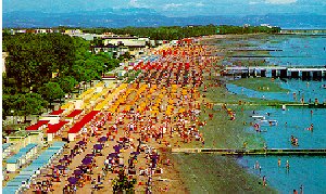 veduta aerea della spiaggia